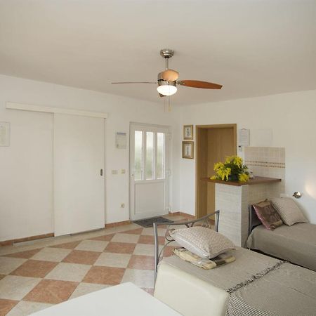 Apartments Gudelj โตรกีร์ ภายนอก รูปภาพ