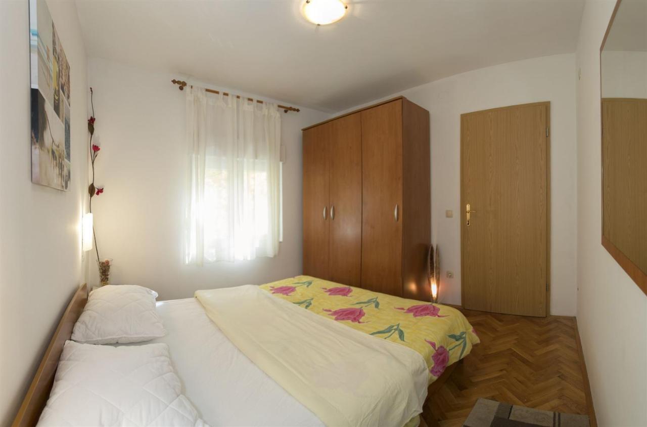 Apartments Gudelj โตรกีร์ ภายนอก รูปภาพ