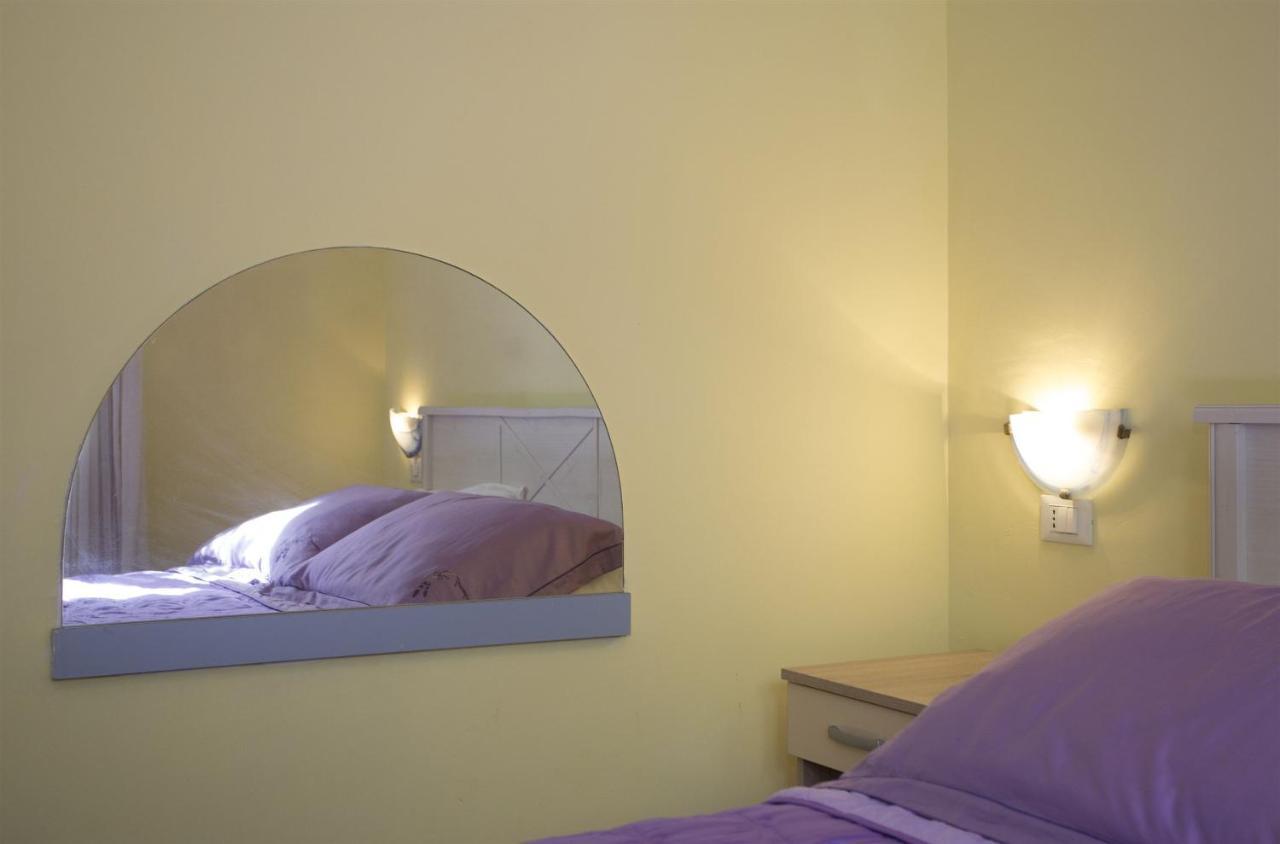Apartments Gudelj โตรกีร์ ภายนอก รูปภาพ